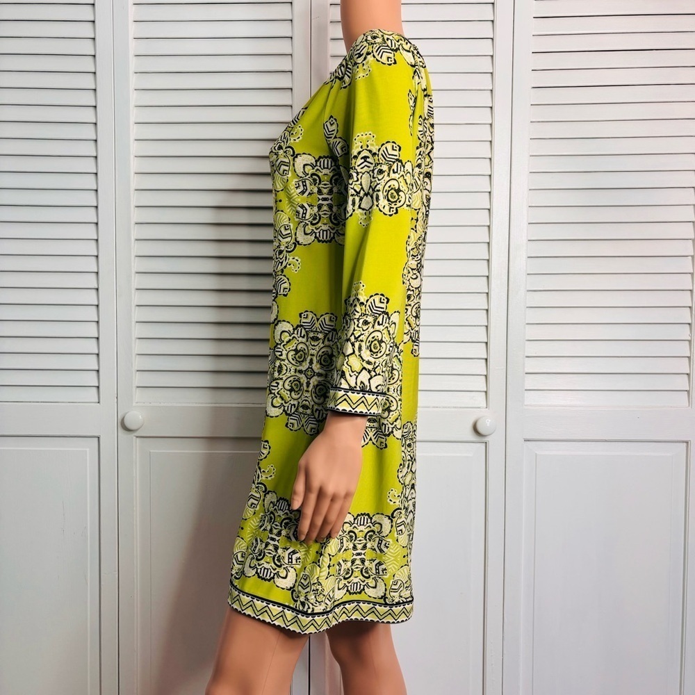 BCBGMAXAZRIA Lime Green Dress Size Medium - Picture 4 of 6